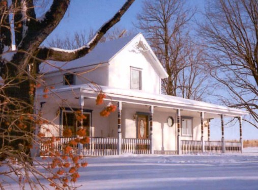 Whispering Winds Retreat Haven - 201 Highland Road, Cambridge, Wisconsin