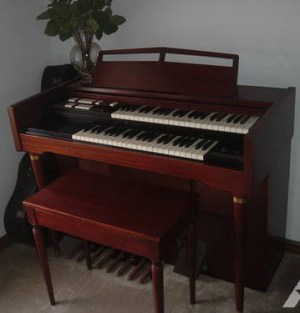 Lowery Organ 2