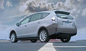 Prius V