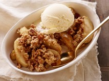 fn_how-to-apple-crisp-06_s4x3