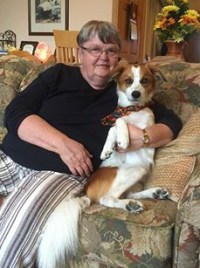 2015-floey-and-mim-on-couch-cropped